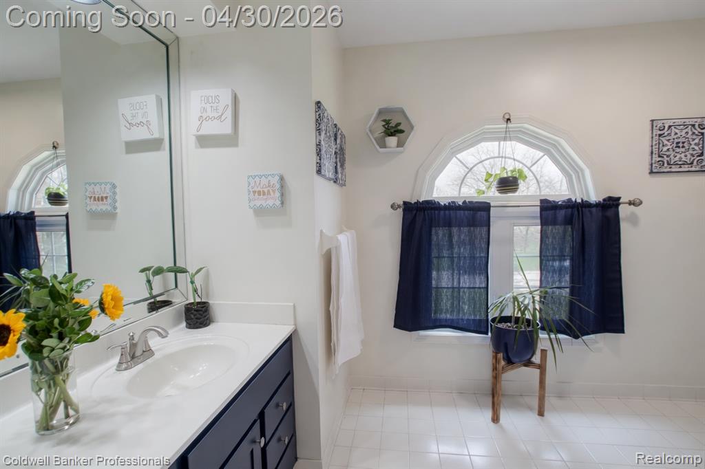 1345 Kings Pointe Road, Grand Blanc, MI 48439 — Photo 58