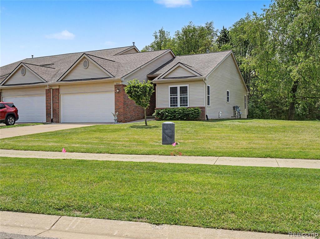 2263 Crystal Crossing Drive, Howell, MI 48843 — Photo 30