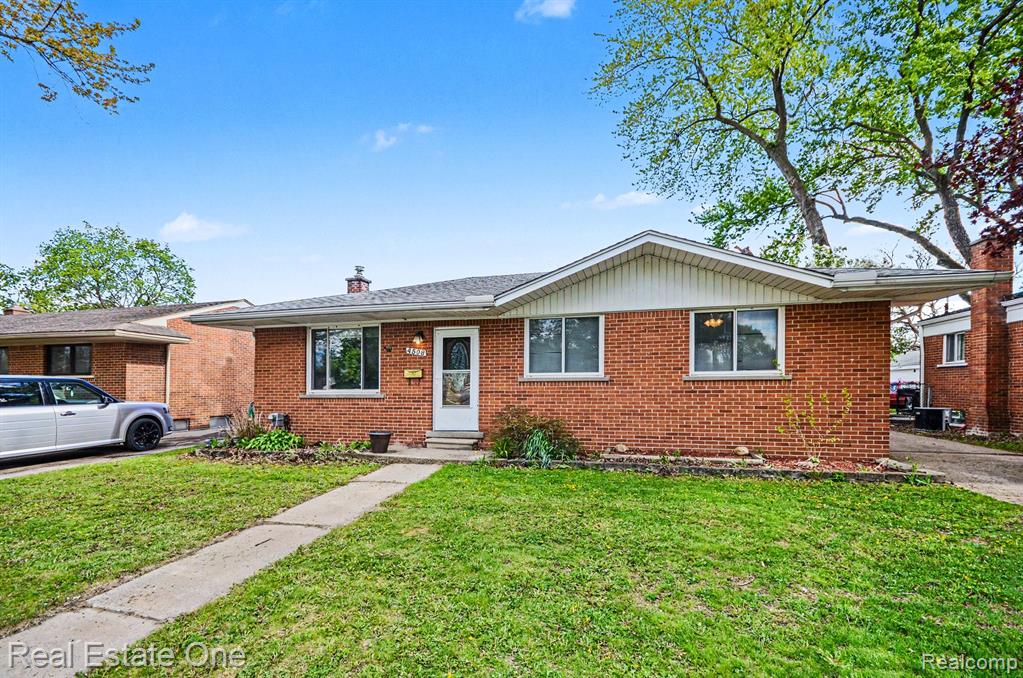 4508 Buckingham Drive, Warren, MI 48092 — Photo 14