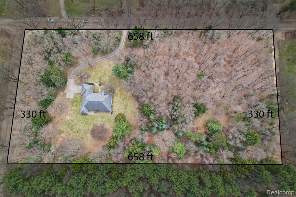 9856 Rattalee Lake Road, Clarkston, MI 48348 — Photo 4