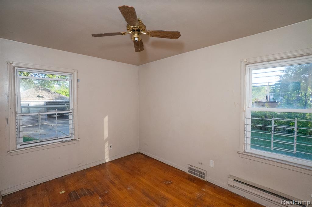 19140 ALGONAC Street, Detroit, MI 48234 — Photo 6
