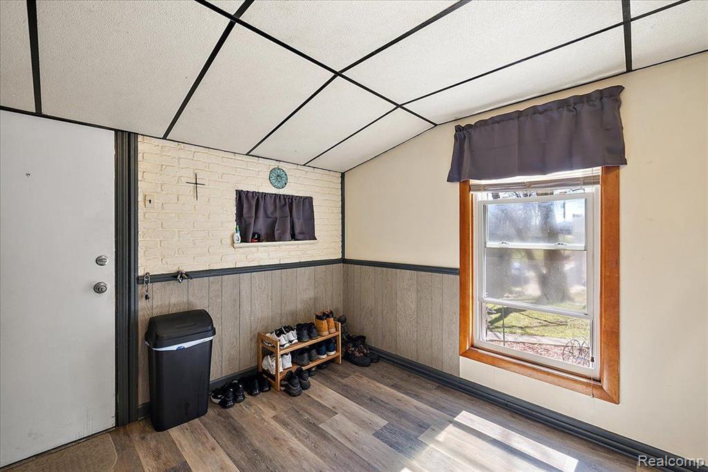 16 S NORTH SHORE Drive, Lake Orion, MI 48362 — Photo 48
