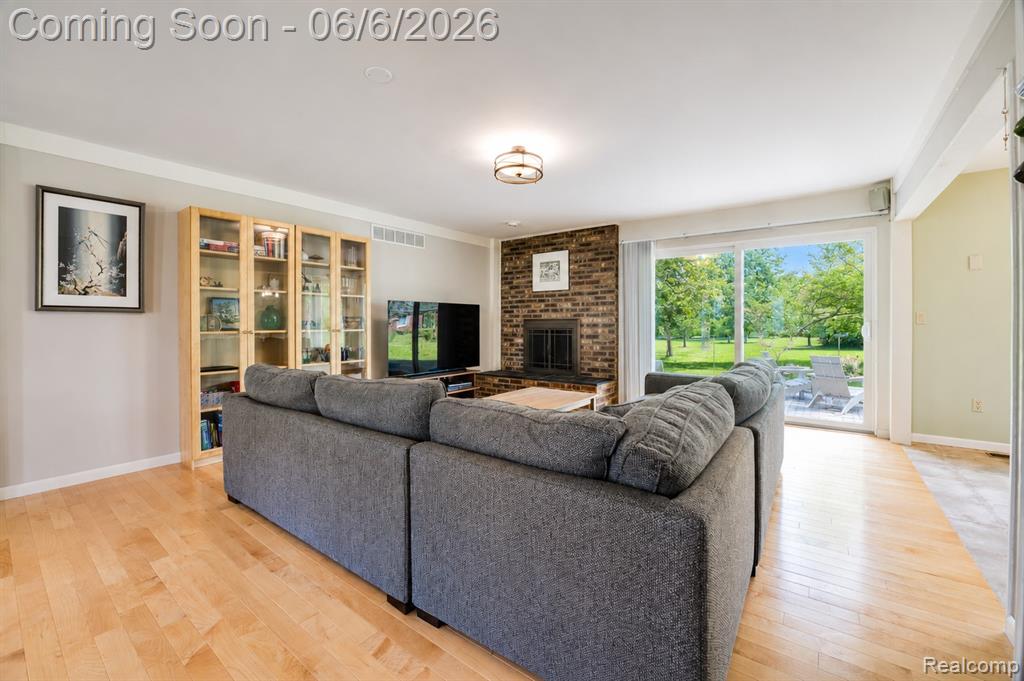 36275 Congress Road, Farmington, MI 48335 — Photo 20
