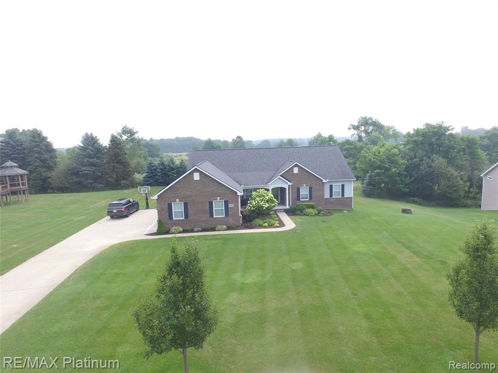 7623 Tipperary Trail, Fenton, MI 48430 — Photo 61