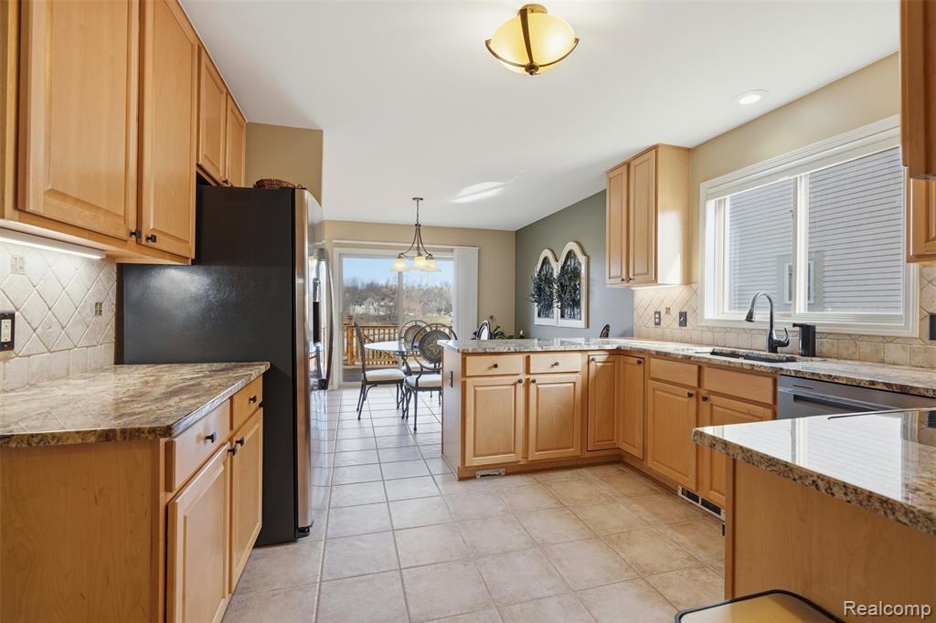 6140 Warwick Drive, 6, Commerce Twp, MI 48382 — Photo 13
