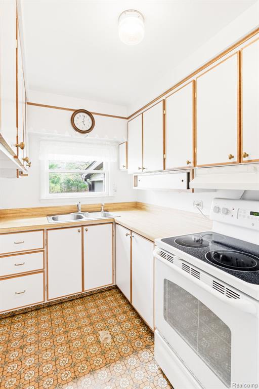 4602 Howard Road, Kimball, MI — Photo 12