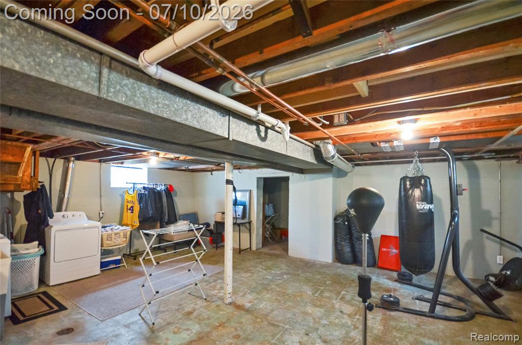29067 Milton Avenue, Madison Heights, MI 48071 — Photo 24