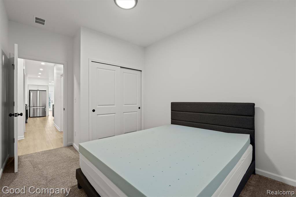 602 Pointe Drive, Walled Lake, MI 48390 — Photo 21