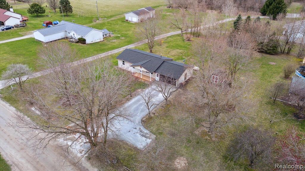 5469 HOGBACK Road, Fowlerville, MI 48836 — Photo 35