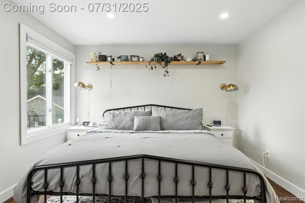 910 Maplegrove Avenue, Royal Oak, MI 48067 — Photo 22
