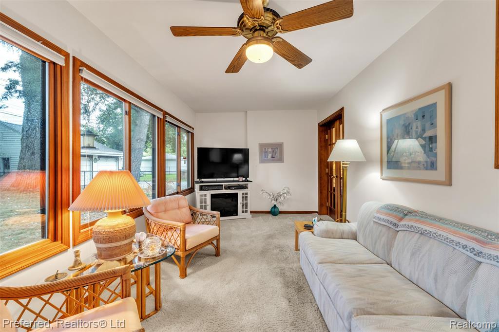 441 Highview Street, Dearborn, MI 48128 — Photo 18