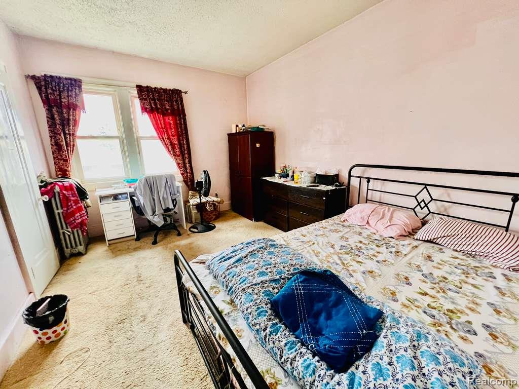 3215 Evaline Street, Hamtramck, MI 48212 — Photo 18