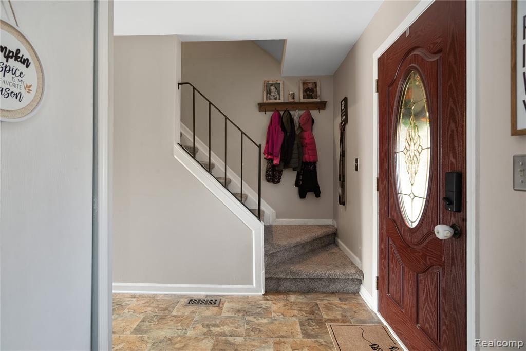 40341 Worthington Court, Canton, MI 48188 — Photo 15