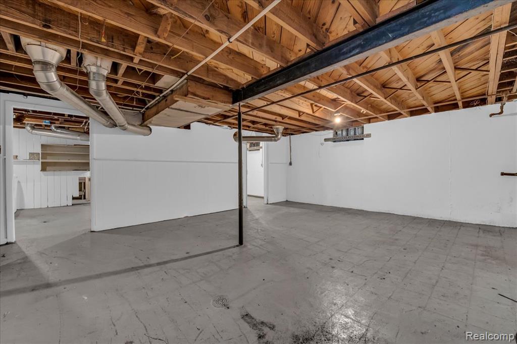 9935 Pierson St, Detroit, MI 48228 — Photo 16