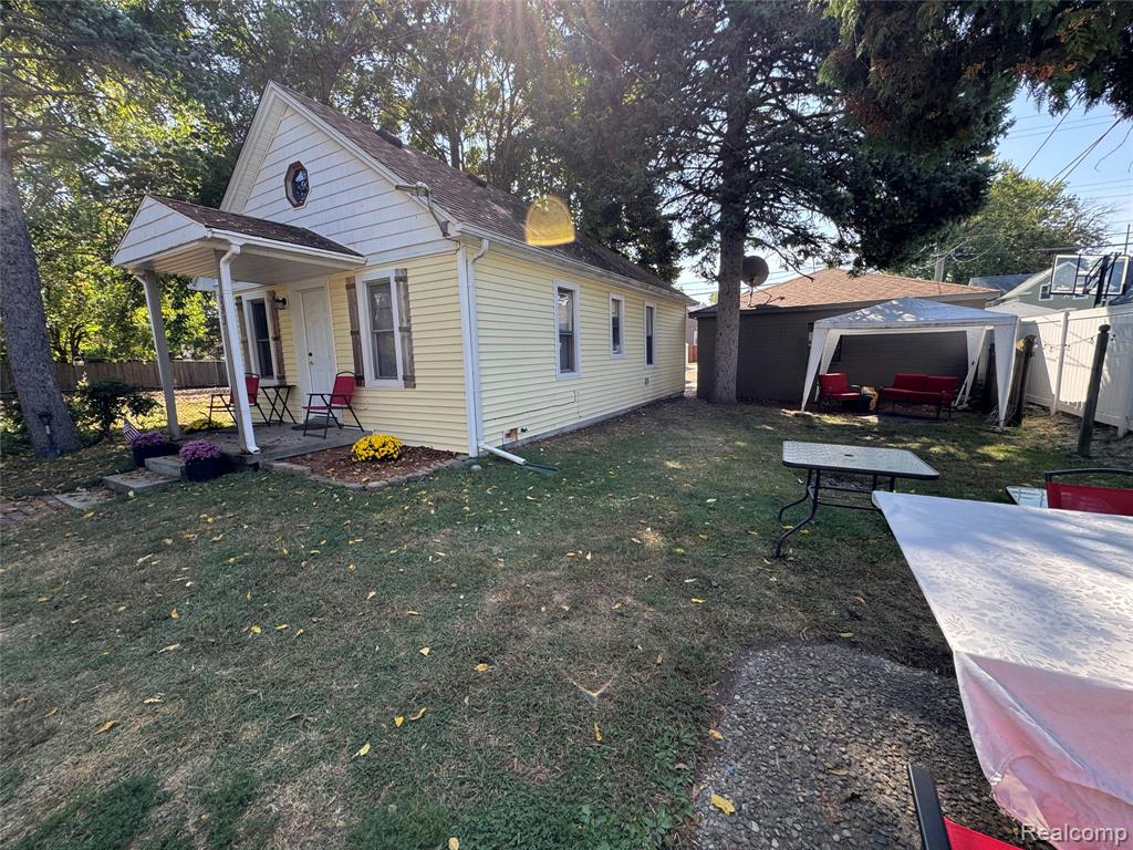747 Cherry Street, Wyandotte, MI 48192 — Photo 26