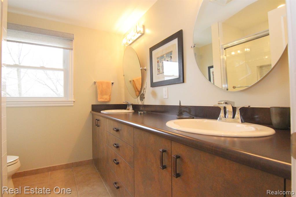 6749 ALDERLEY Way, West Bloomfield, MI — Photo 30