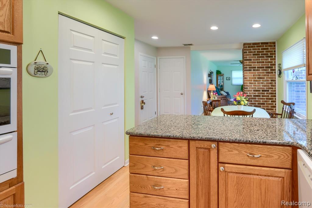 2676 Porcupine Trail, Lapeer, MI 48446 — Photo 17