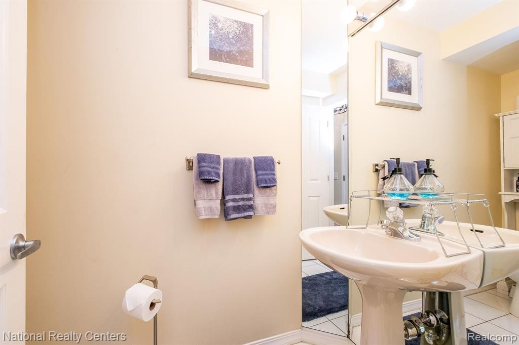 5382 HIGH RIDGE Drive, Ypsilanti, MI 48197 — Photo 20