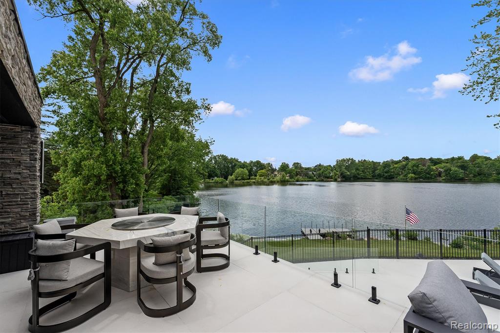 5116 W Bloomfield Lake Road, West Bloomfield, MI 48323 — Photo 32