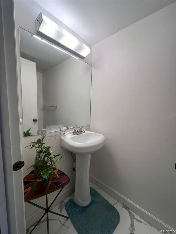 1815 BRENTWOOD Drive, Troy, MI 48098 — Photo 19