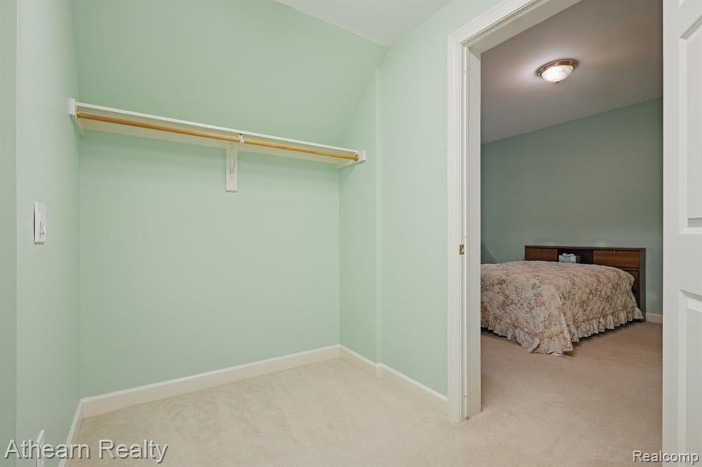 8373 Riverwalk Drive, Fenton, MI 48430 — Photo 60