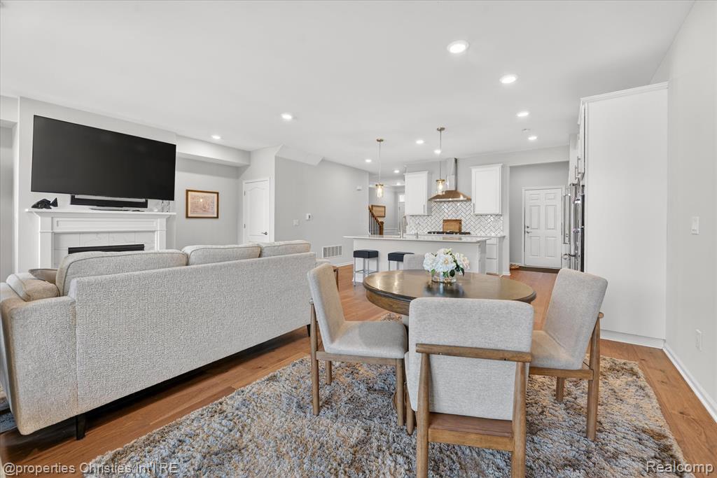 4041 Nottingham Circle, Clarkston, MI, 00000