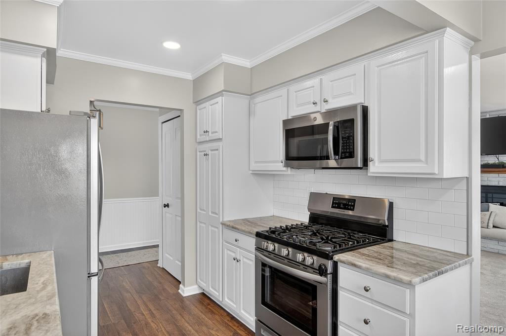 4624 Turner Street, Trenton, MI 48183 — Photo 10