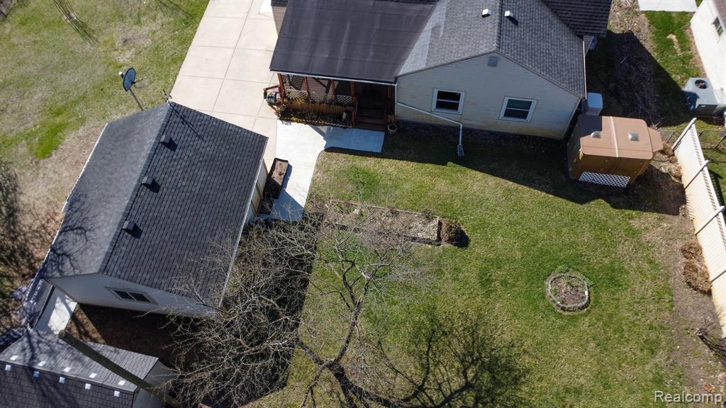 9180 COOLEY LAKE Road, White Lake, MI — Photo 36