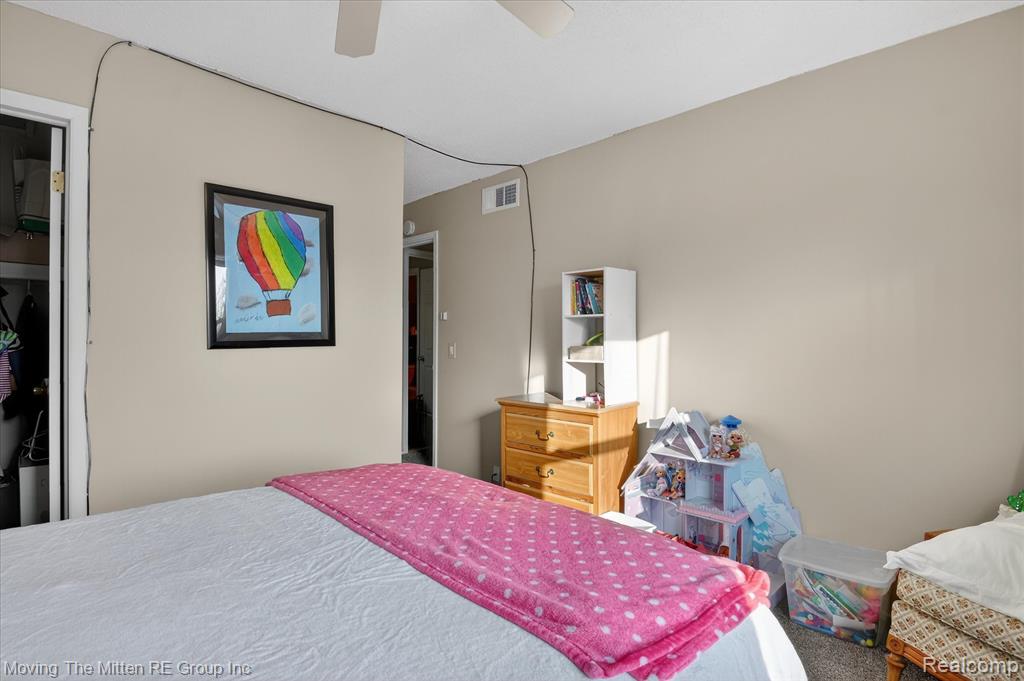 13153 Lake Point Boulevard, Belleville, MI 48111 — Photo 27