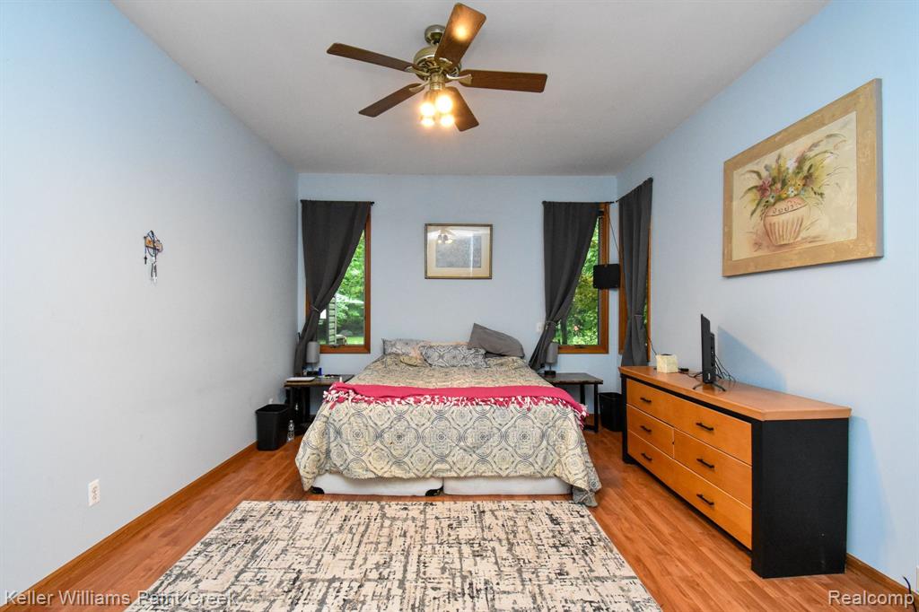 713 KNIBBE Road, Lake Orion, MI 48362 — Photo 24