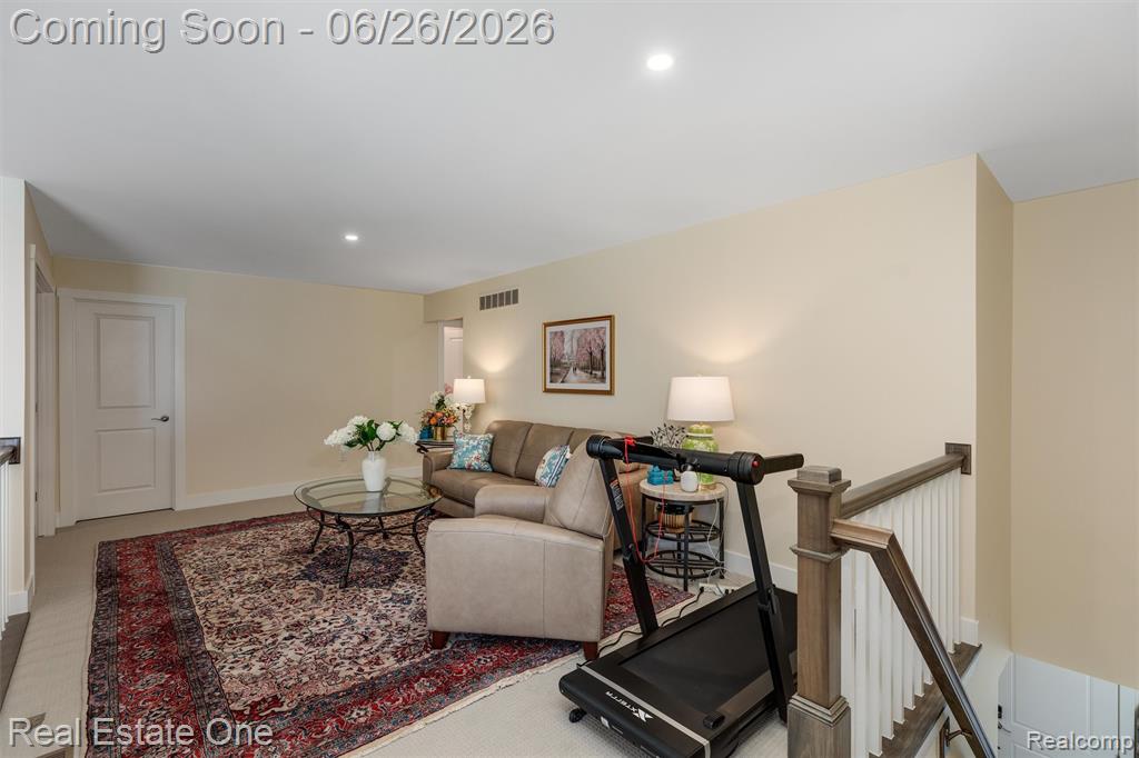 5318 Trail Vista Drive, West Bloomfield, MI 48323 — Photo 21