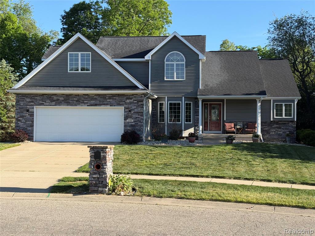 2380 Houghton Hollow Drive, Lansing, MI 48911