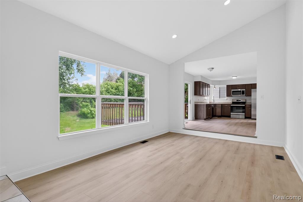 3457 ASHBURNAM, Ann Arbor, MI 48105 — Photo 20