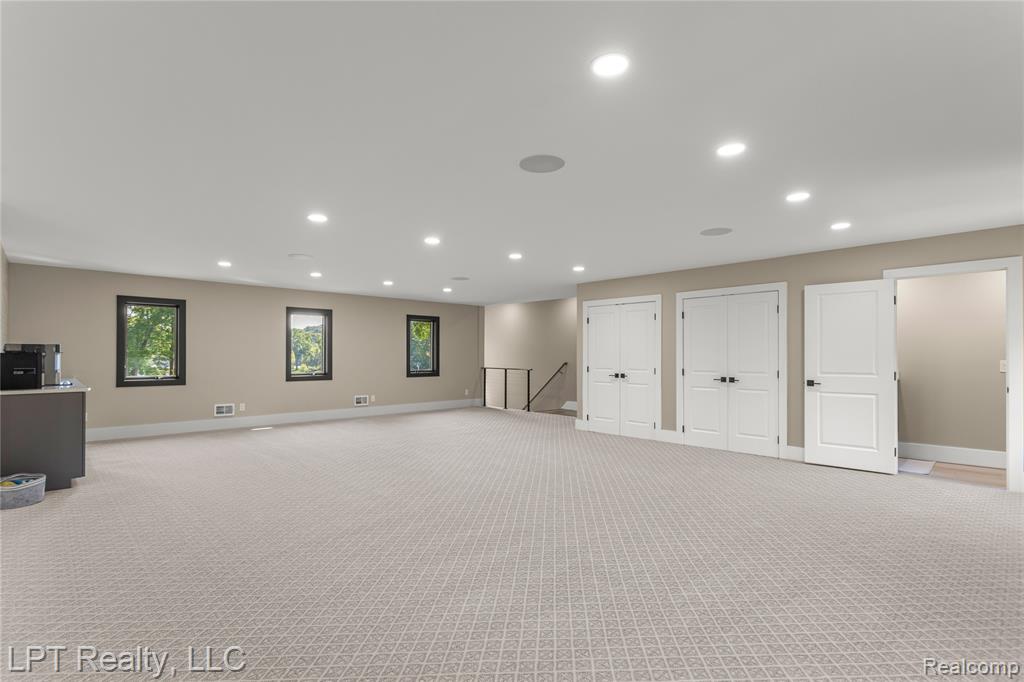 5029 Forest Valley Drive, Clarkston, MI 48348 — Photo 48