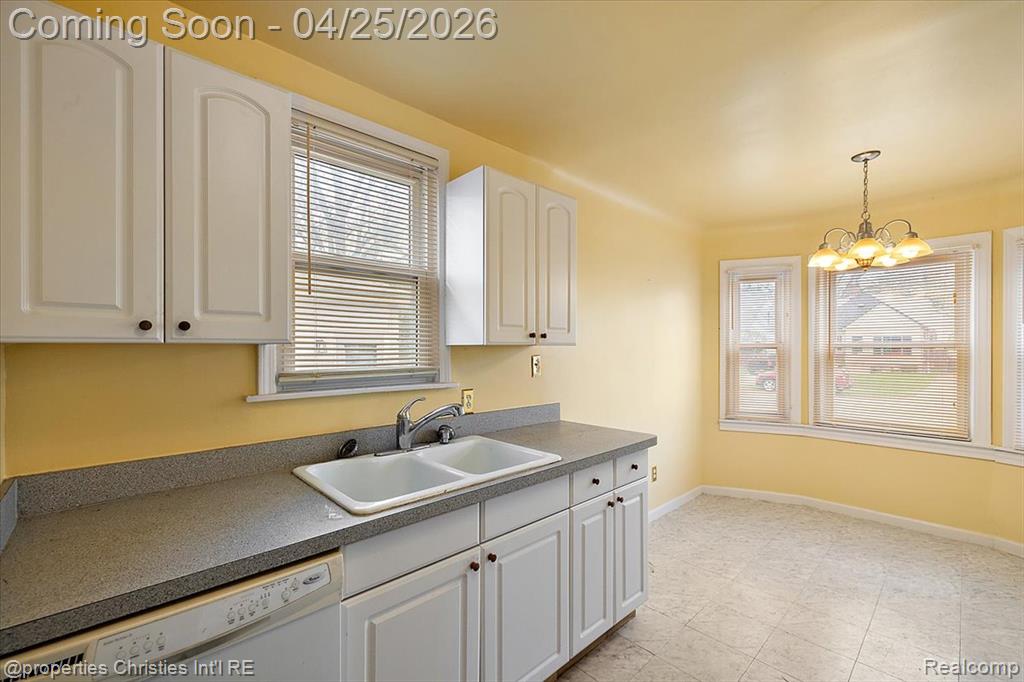 25373 Ivanhoe, Redford, MI 48239 — Photo 21