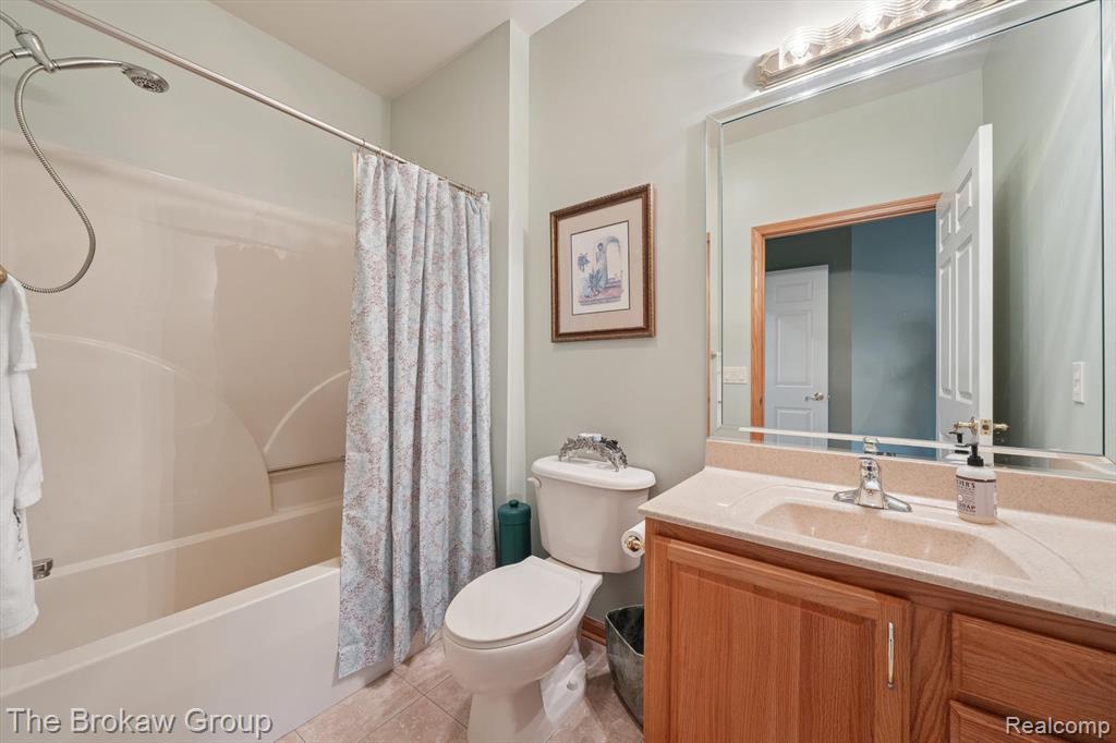 9398 Highland Court, Davison, MI 48423 — Photo 34
