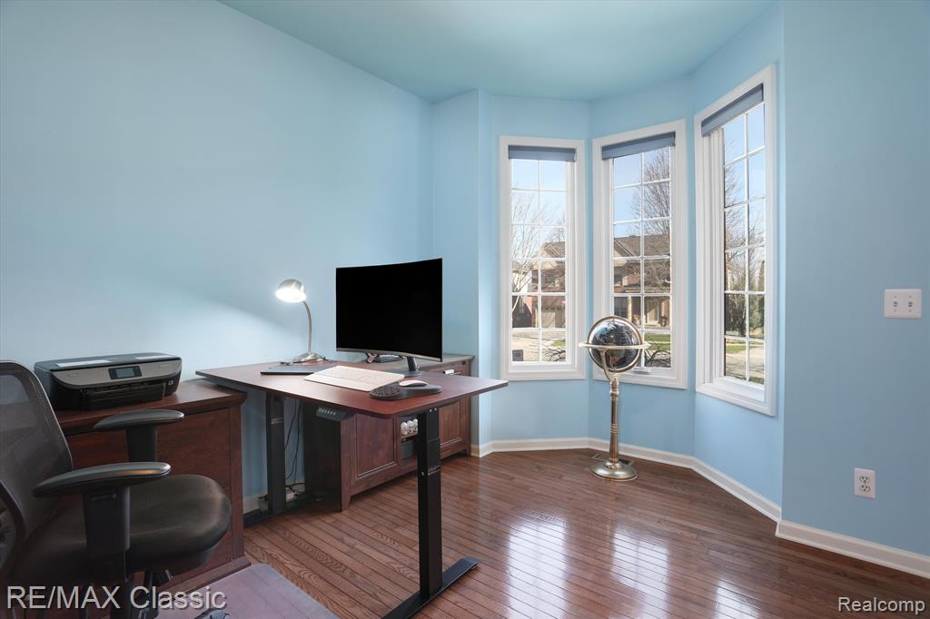 41547 BURROUGHS Avenue, Novi, MI 48377 — Photo 11