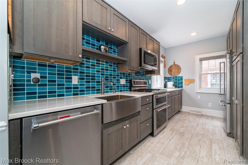 4311 Arlington Drive, Royal Oak, MI 48073 — Photo 19