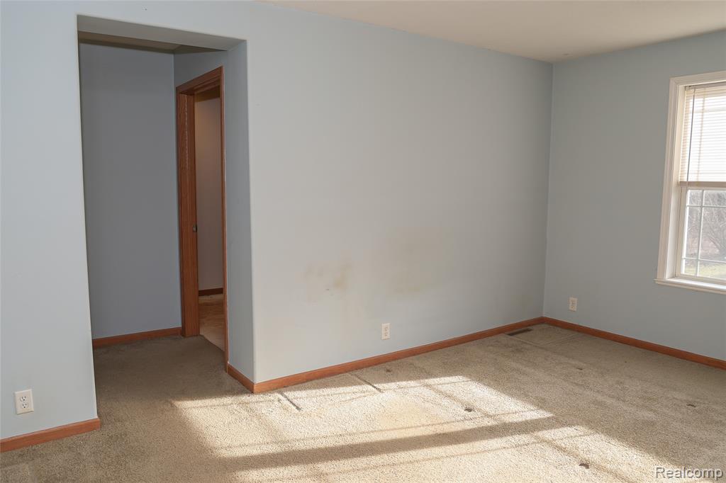2755 Curtis Road, Leonard, MI 48367 — Photo 34