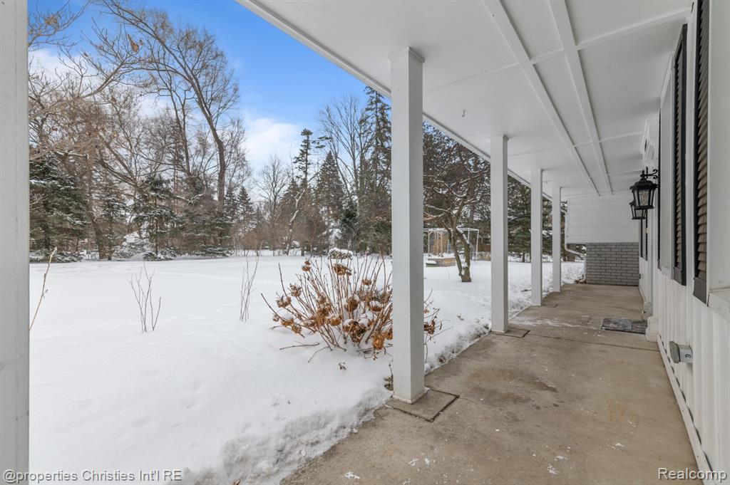 7145 Henry Drive, West Bloomfield, MI 48324 — Photo 41