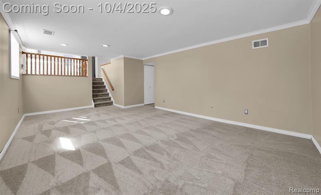 42708 Wilmington Drive, Sterling Heights, MI 48313 — Photo 25