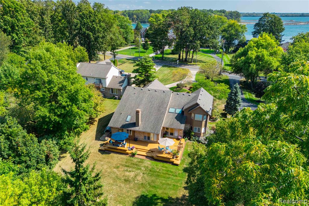 29462 East River Road, Grosse Ile, MI 48138 — Photo 65