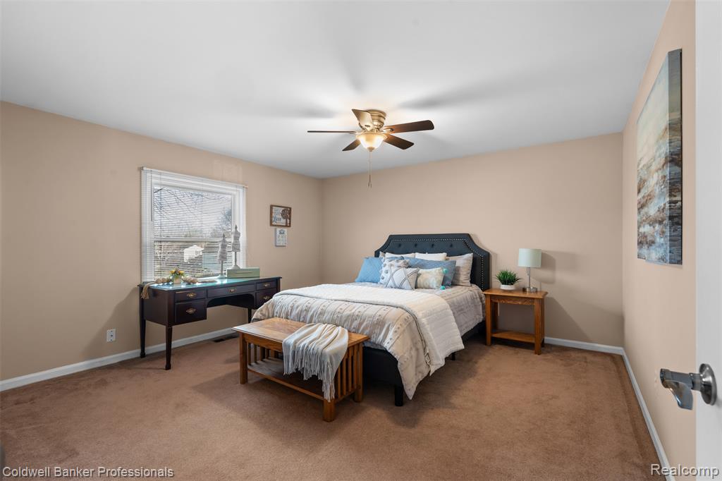 4347 Apple Valley Lane, West Bloomfield, MI 48323 — Photo 30