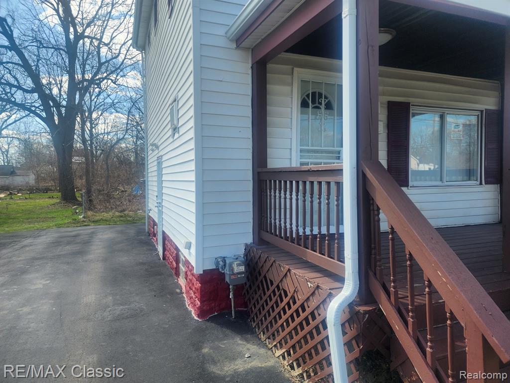 472 S JESSIE Street, Pontiac, MI 48341 — Photo 3