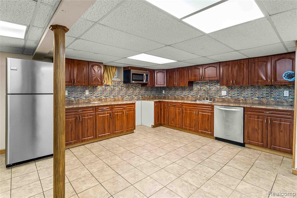 7642 Normile Street, Dearborn, MI 48126 — Photo 24