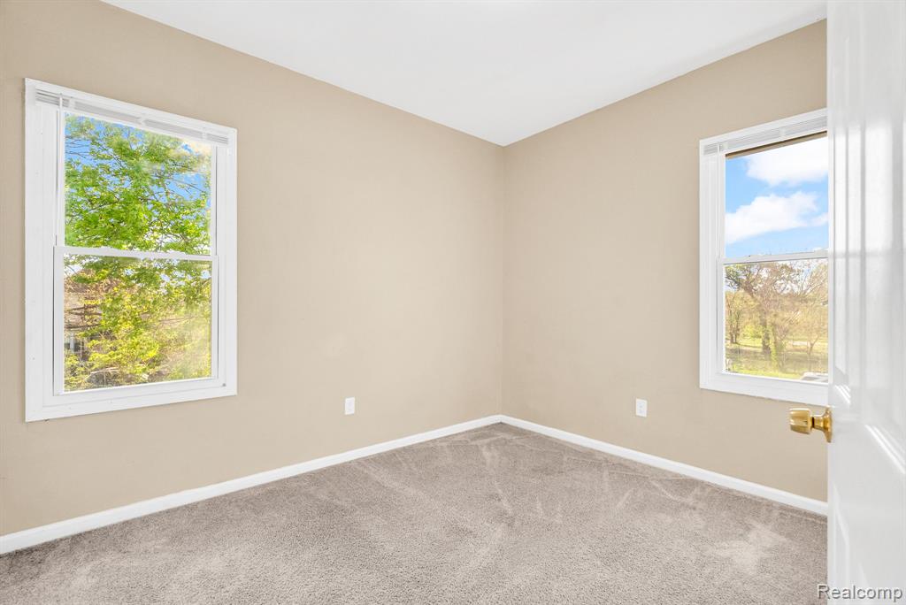 6423 Hazlett Street, Detroit, MI 48210 — Photo 39