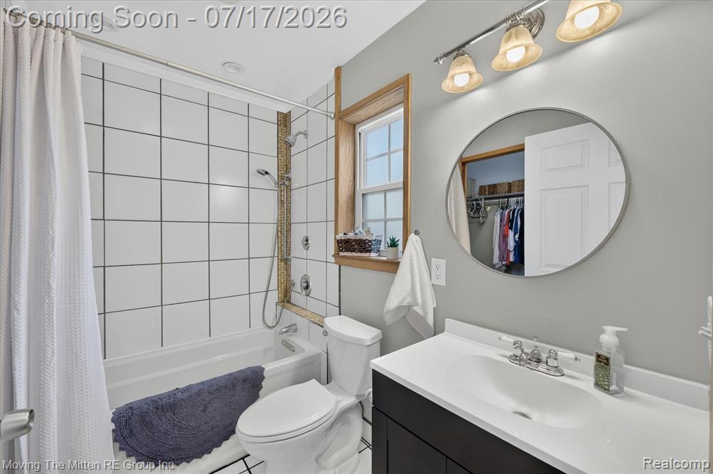 744 S Park Street, Highland, MI 48356 — Photo 20