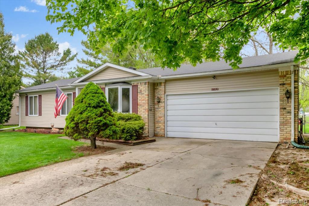 6332 Windham Place, Grand Blanc, MI 48439 — Photo 3