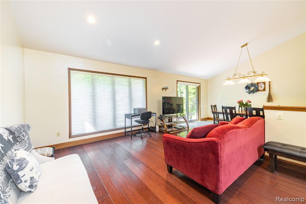 8511 Bridge Road, Grosse Ile, MI 48138 — Photo 11
