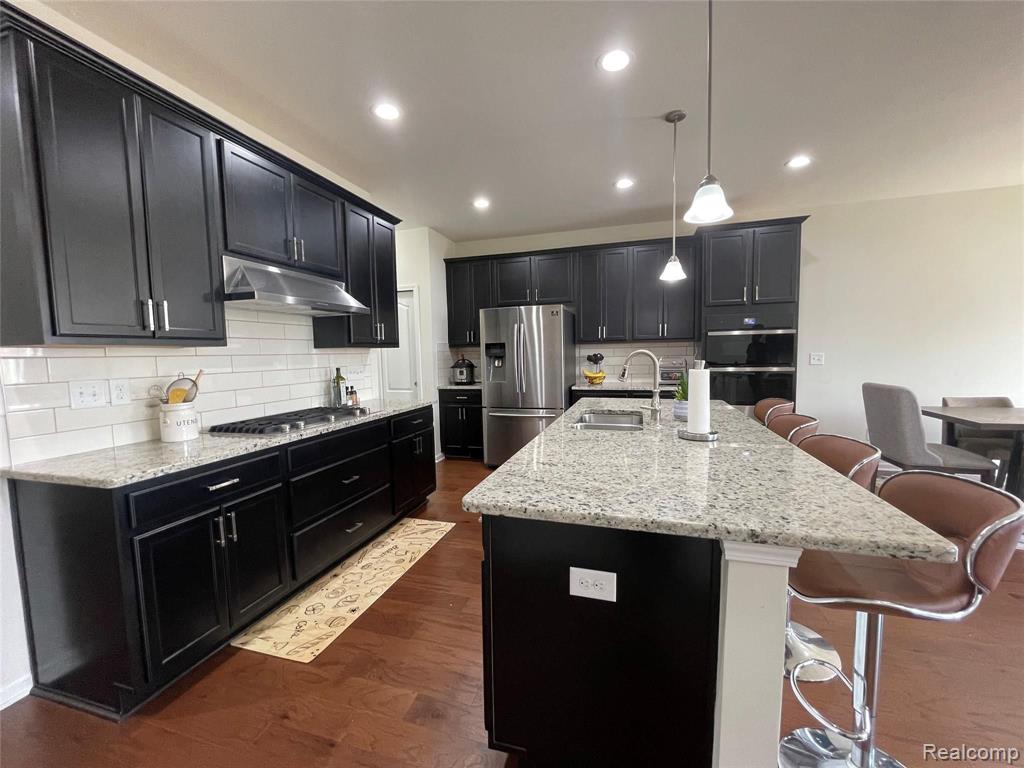 43591 CHANCELLOR LANE, Novi, MI — Photo 2